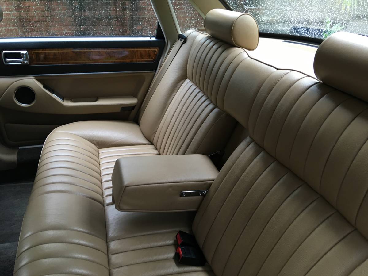 Jaguar-xj6-sovereign-1990-white-8