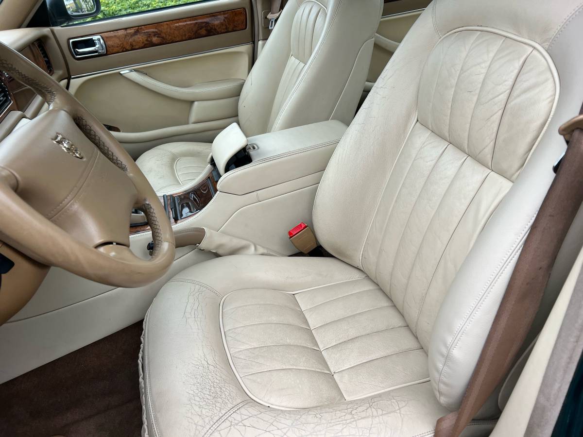 Jaguar-xj6-sovereign-1995-green-11