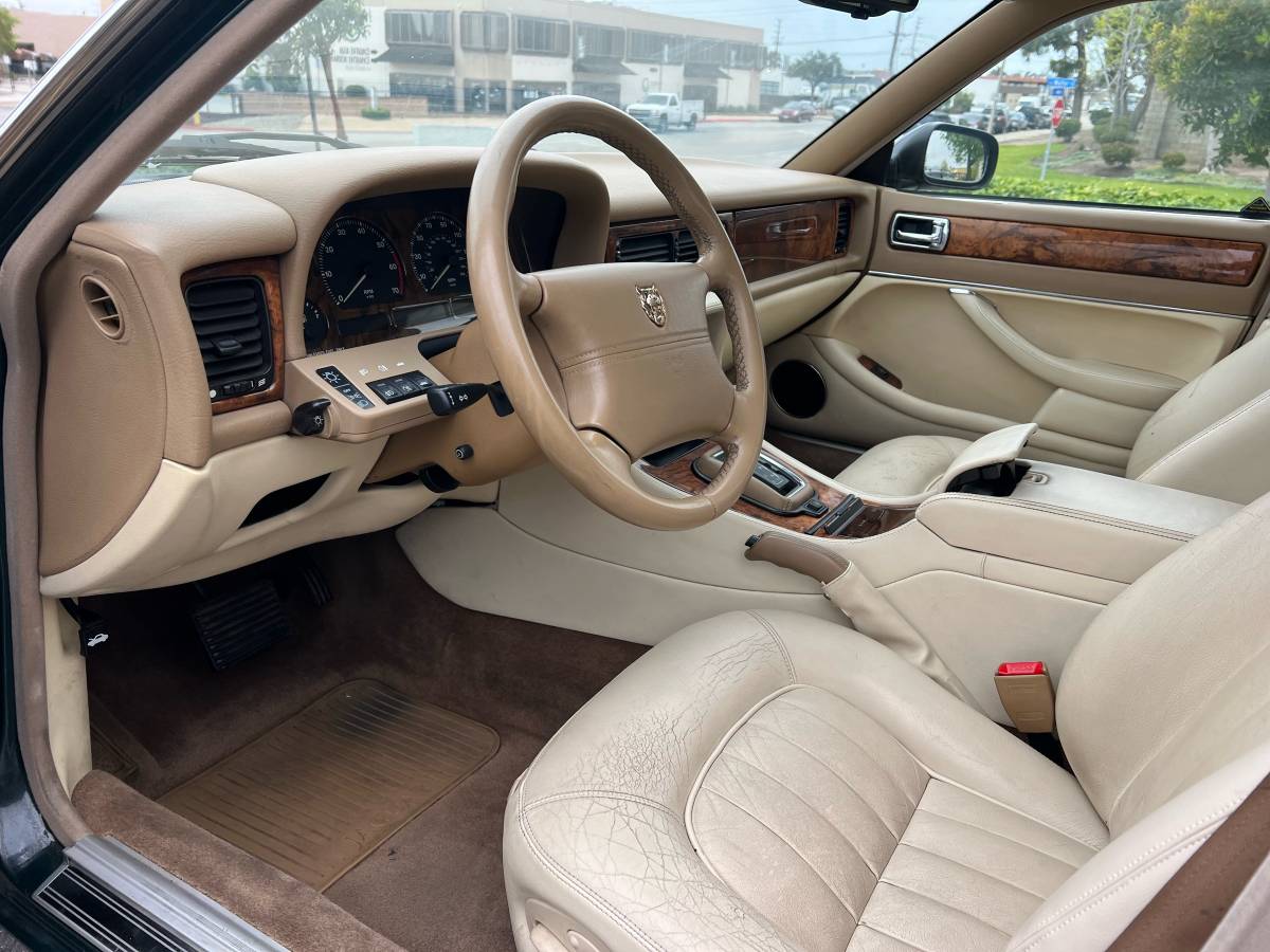 Jaguar-xj6-sovereign-1995-green-12
