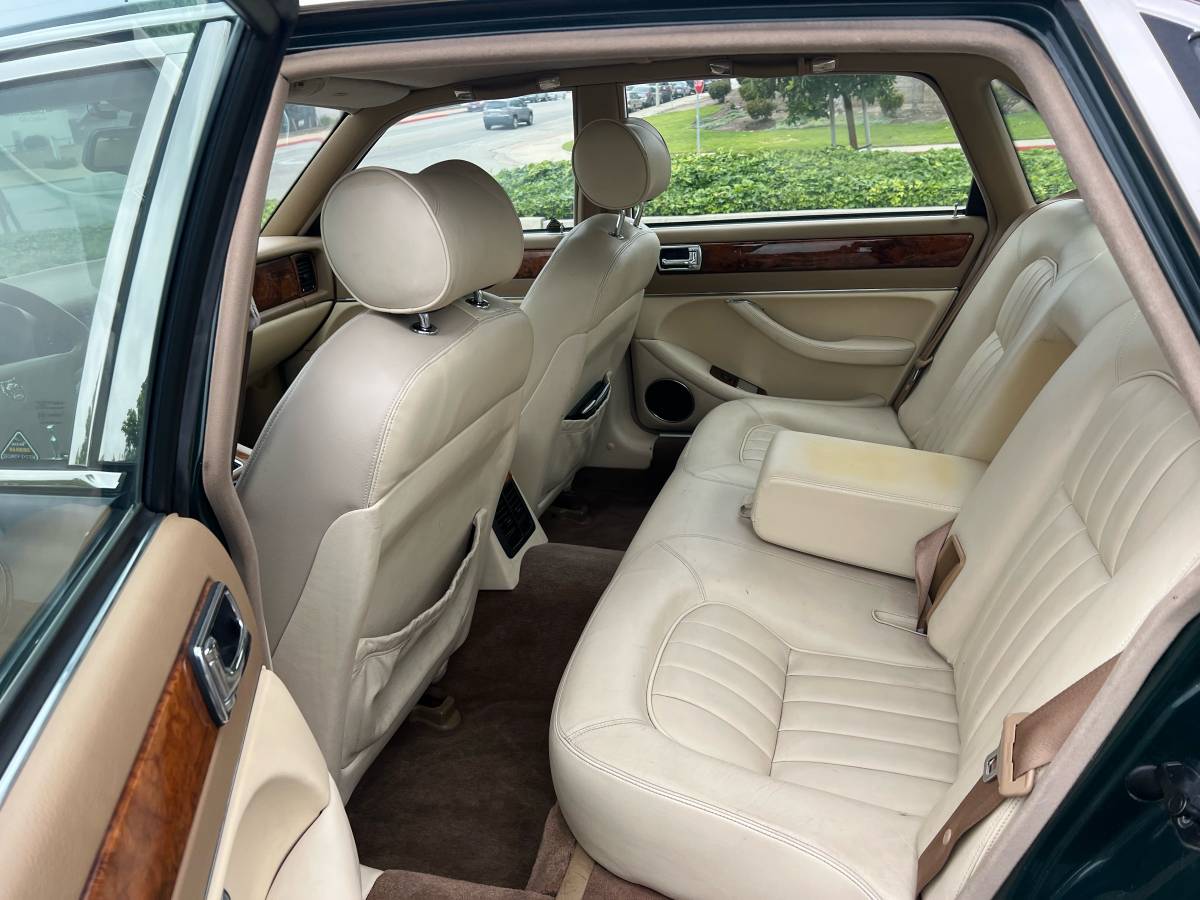Jaguar-xj6-sovereign-1995-green-14