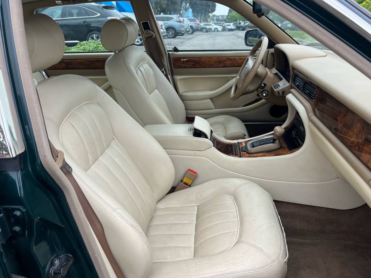 Jaguar-xj6-sovereign-1995-green-16