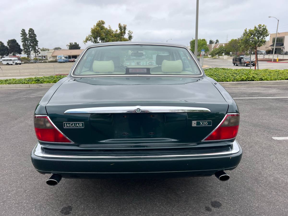 Jaguar-xj6-sovereign-1995-green-20