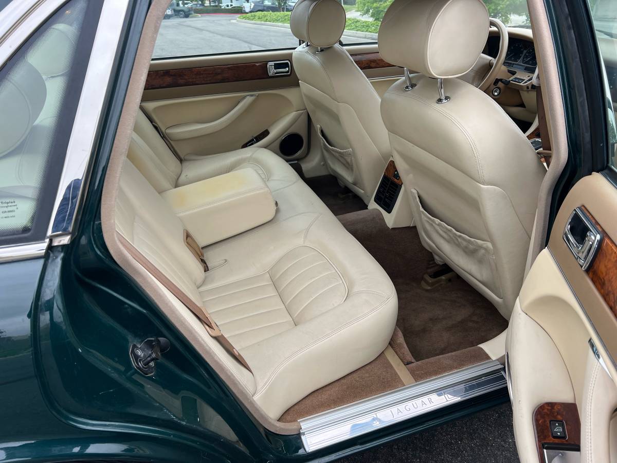 Jaguar-xj6-sovereign-1995-green-3