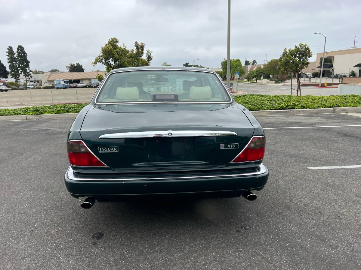 Jaguar-xj6-sovereign-1995-green-5
