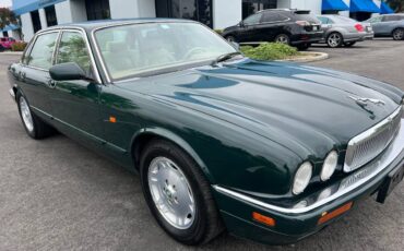 Jaguar-xj6-sovereign-1995-green-6