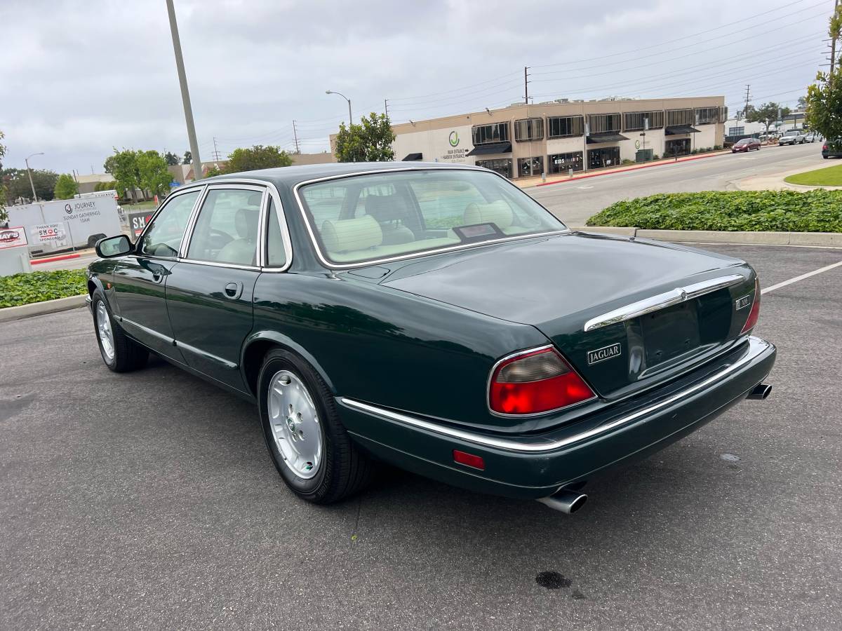Jaguar-xj6-sovereign-1995-green-7