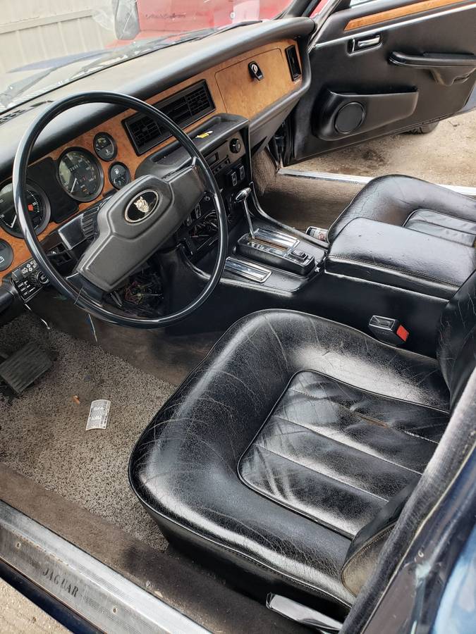 Jaguar-xj6-vanden-plas-1983-blue-2
