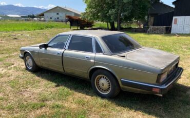 Jaguar-xj6-vanden-plas-1987-3