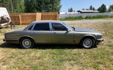 Jaguar-xj6-vanden-plas-1987