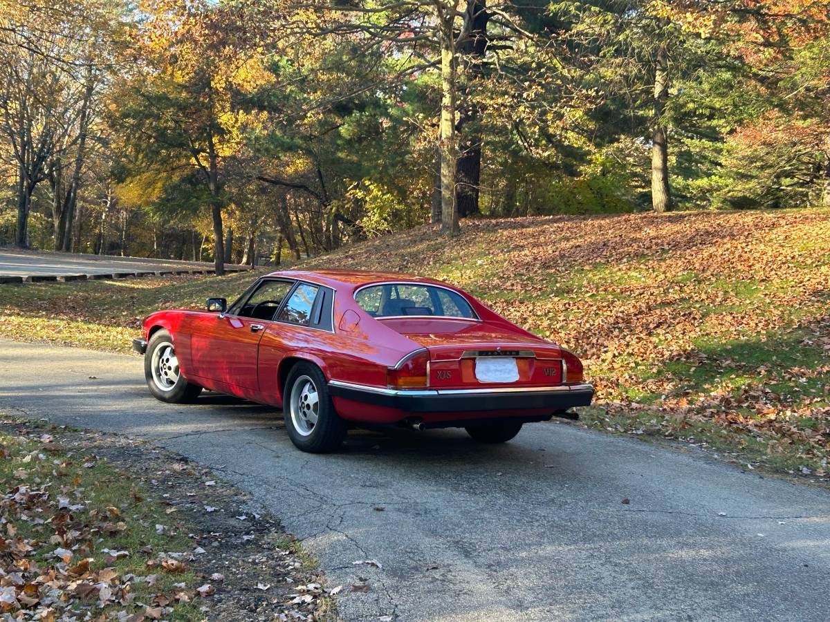 Jaguar-xjs-1986-red-7