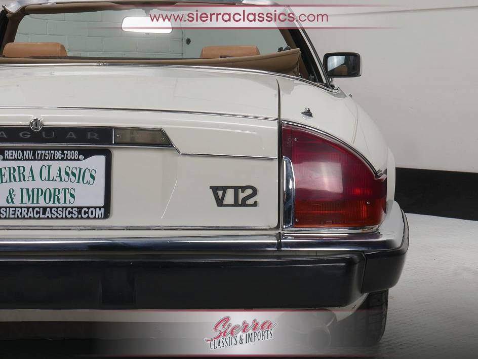 Jaguar-xjs-1987-10