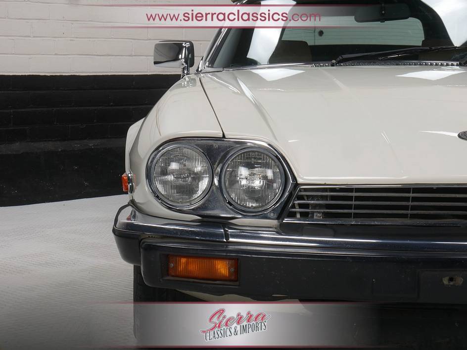 Jaguar-xjs-1987-3