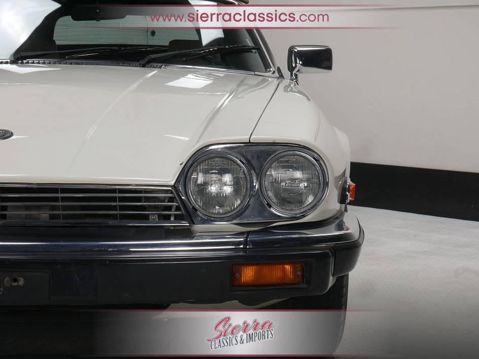 Jaguar-xjs-1987-4