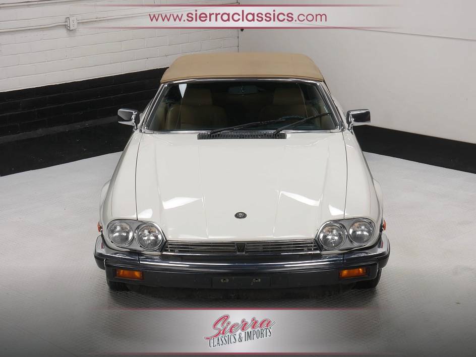 Jaguar-xjs-1987-5