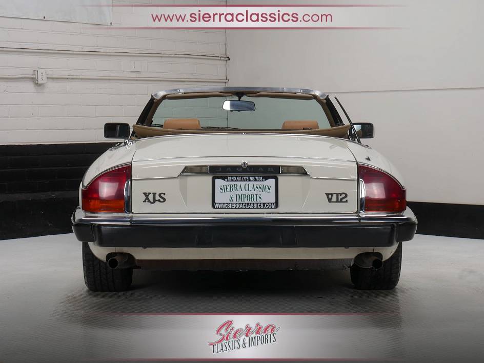 Jaguar-xjs-1987-8