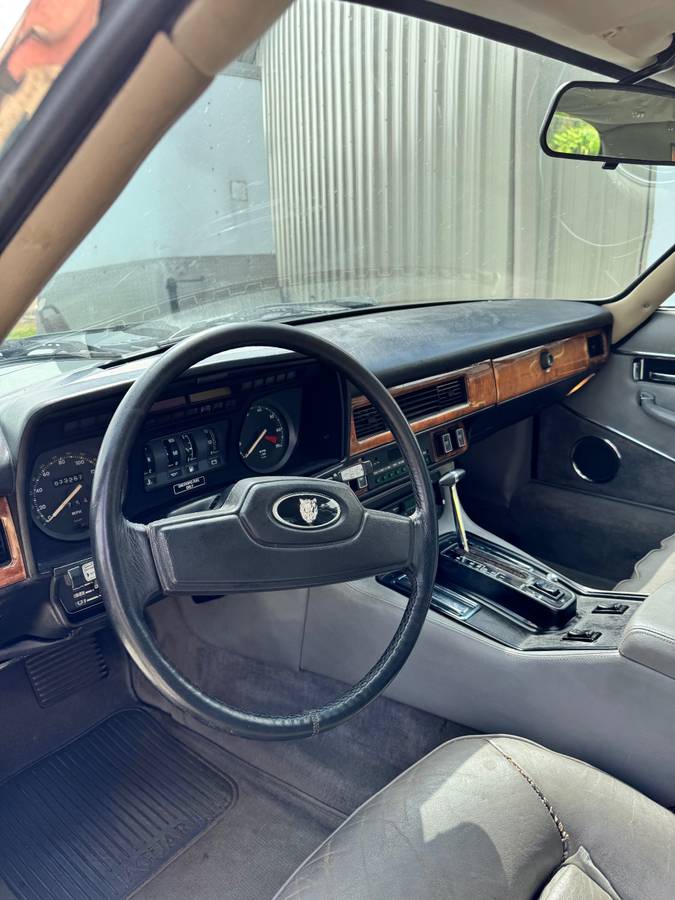 Jaguar-xjs-1987-grey-2