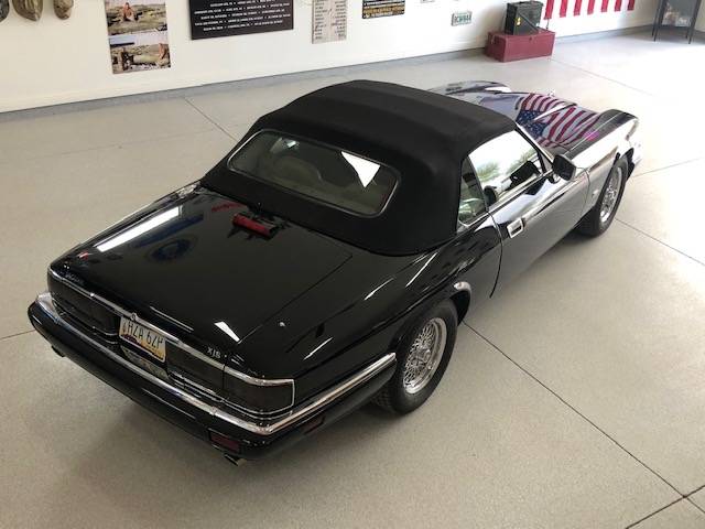 Jaguar-xjs-1994-black-16