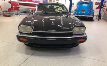 Jaguar-xjs-1994-black-3