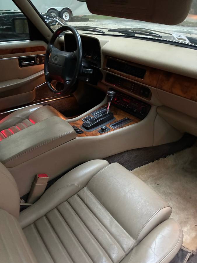 Jaguar-xjs-1994-brown-12