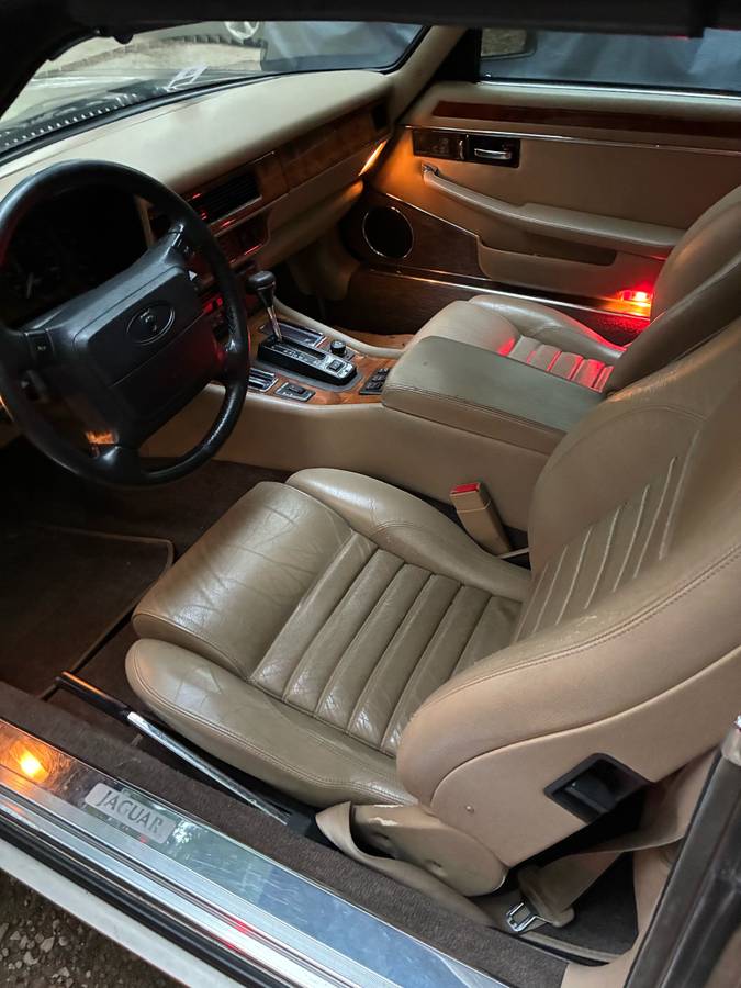 Jaguar-xjs-1994-brown-8