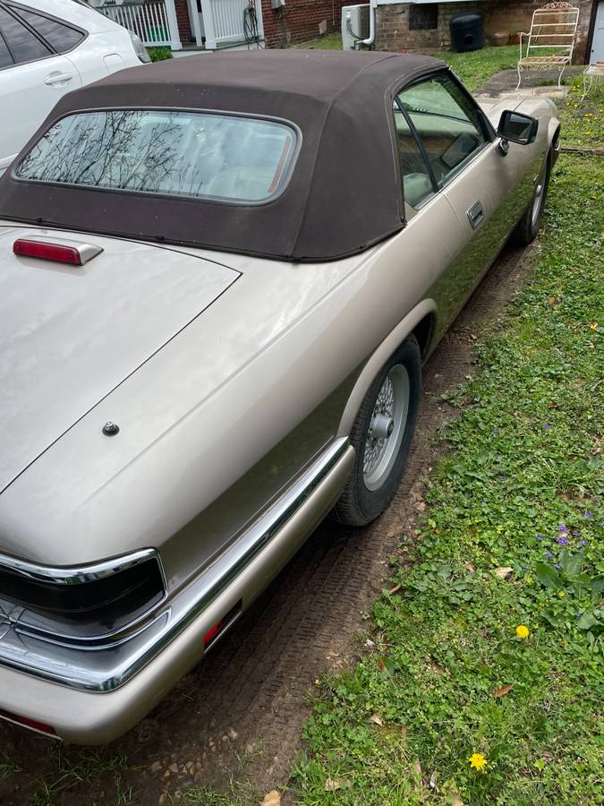 Jaguar-xjs-convertible-1994-custom-2