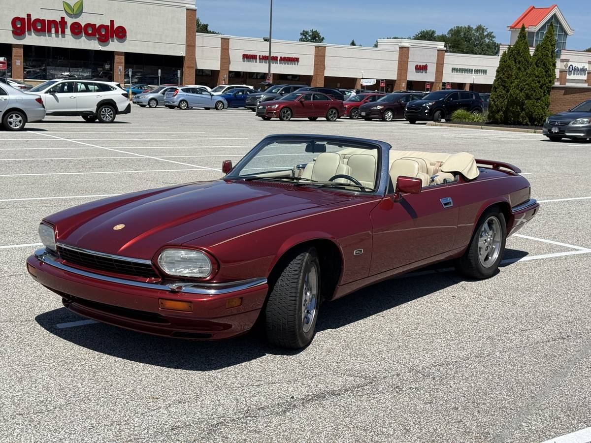 Jaguar-xjs-v12-convertible-1995-red-4