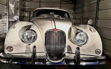 Jaguar-xk-1958-white-8