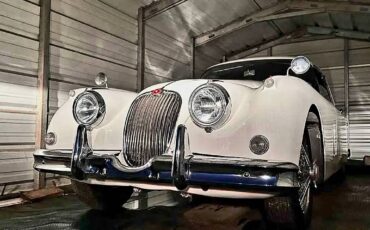 Jaguar-xk-1958-white-9