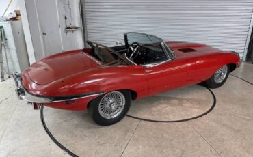 Jaguar-xk-1970-red-1