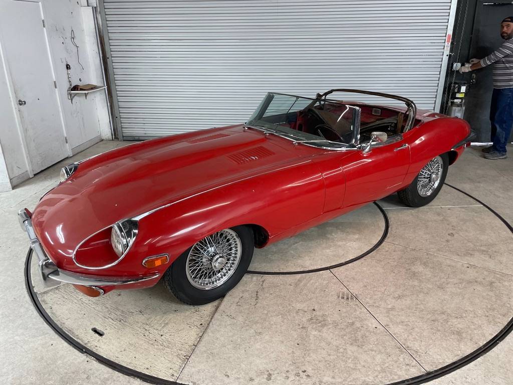 Jaguar-xk-1970-red