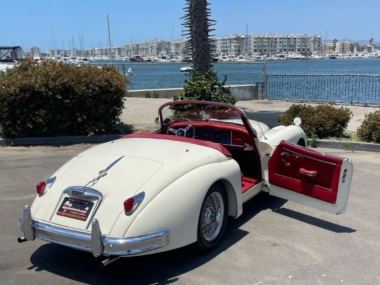 Jaguar-xk150-1958