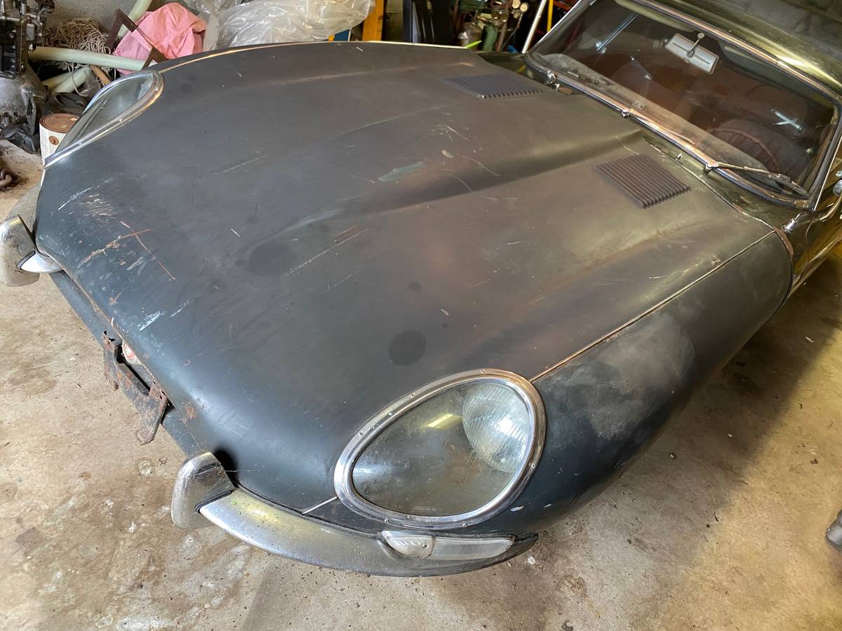 Jaguar-xke-1.5-series-1968-green-2
