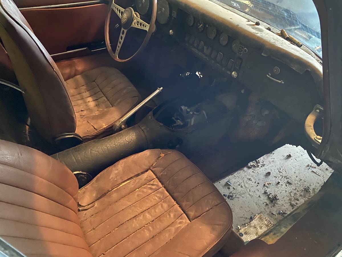 Jaguar-xke-1.5-series-1968-green-9