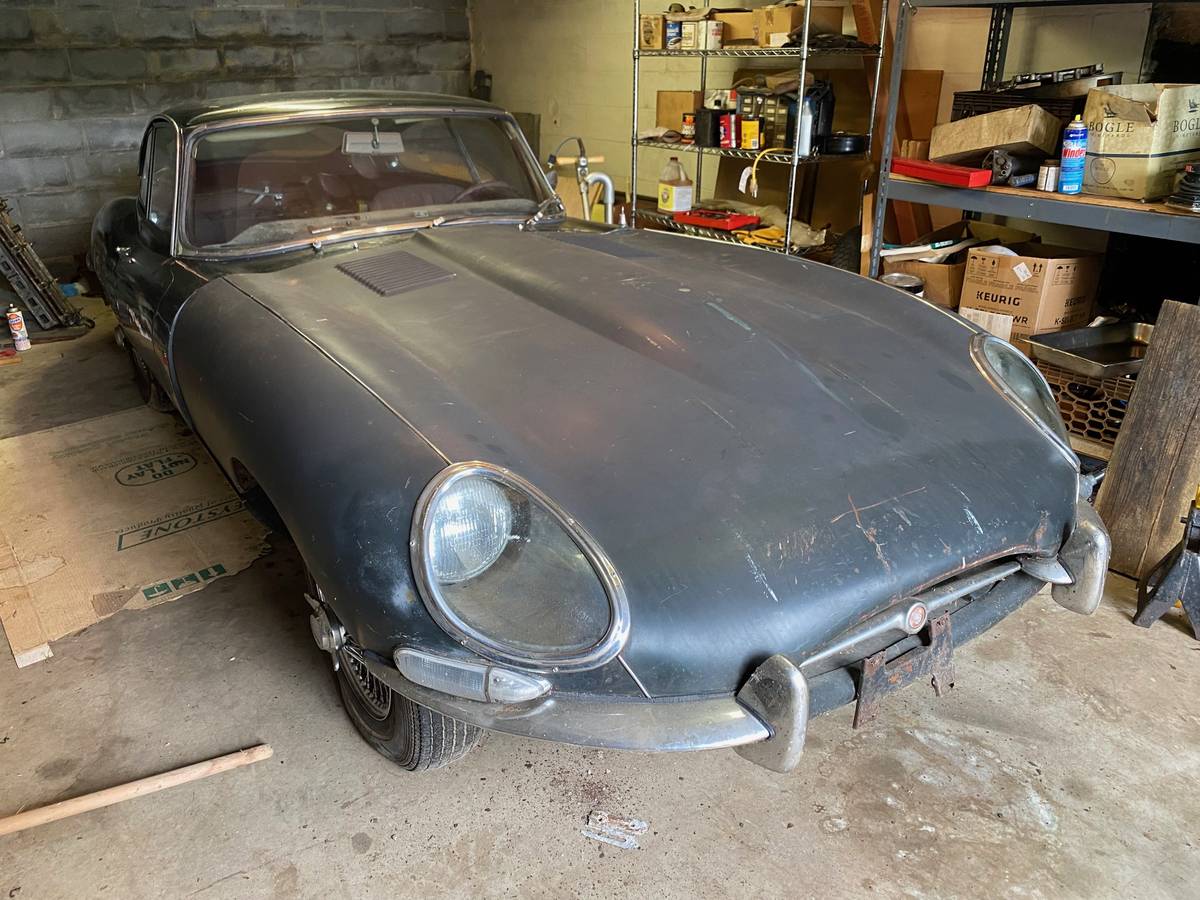 Jaguar-xke-1.5-series-1968-green