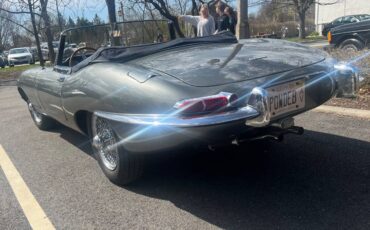Jaguar-xke-1964-grey