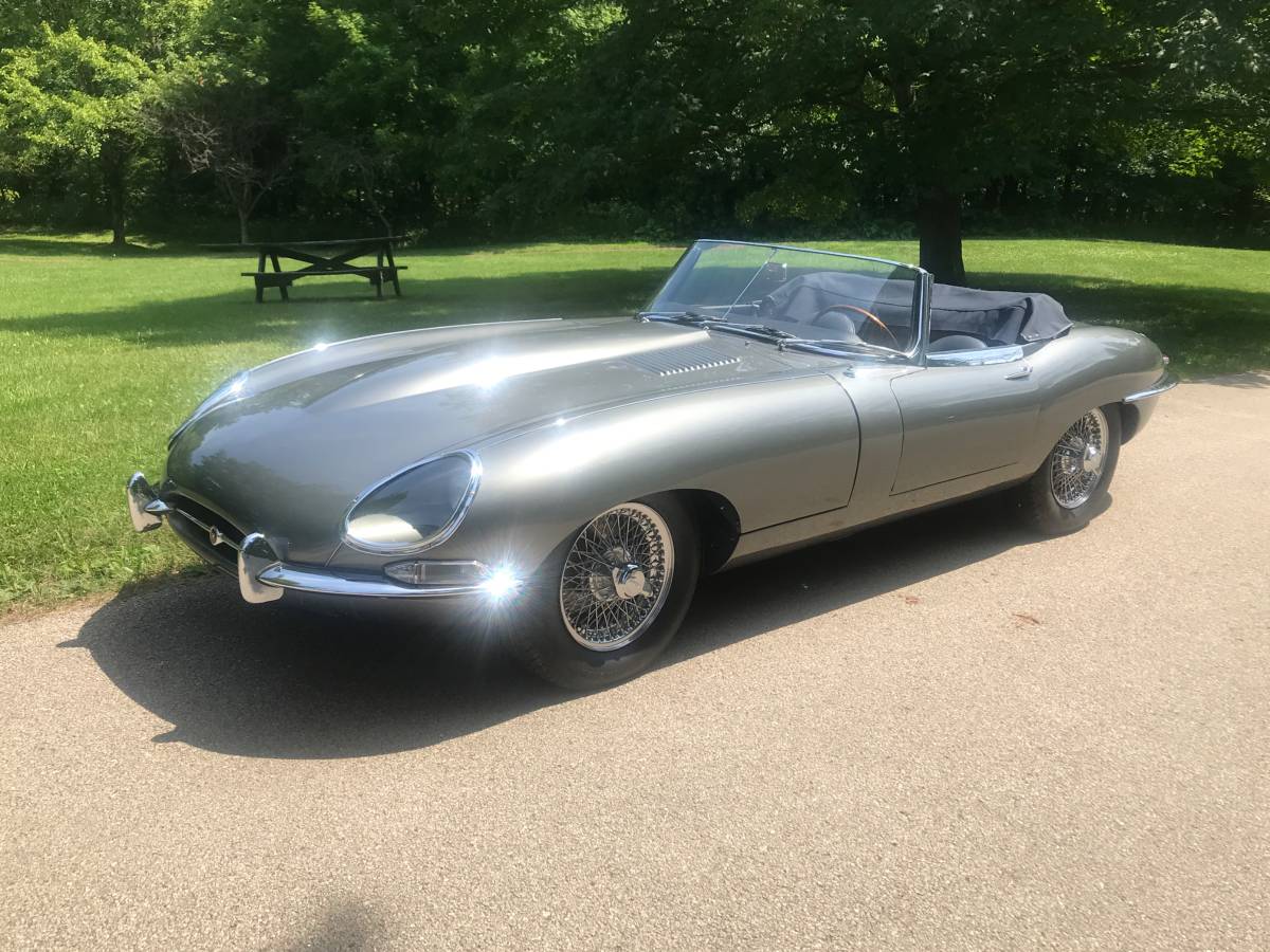 Jaguar-xke-1964-grey-8
