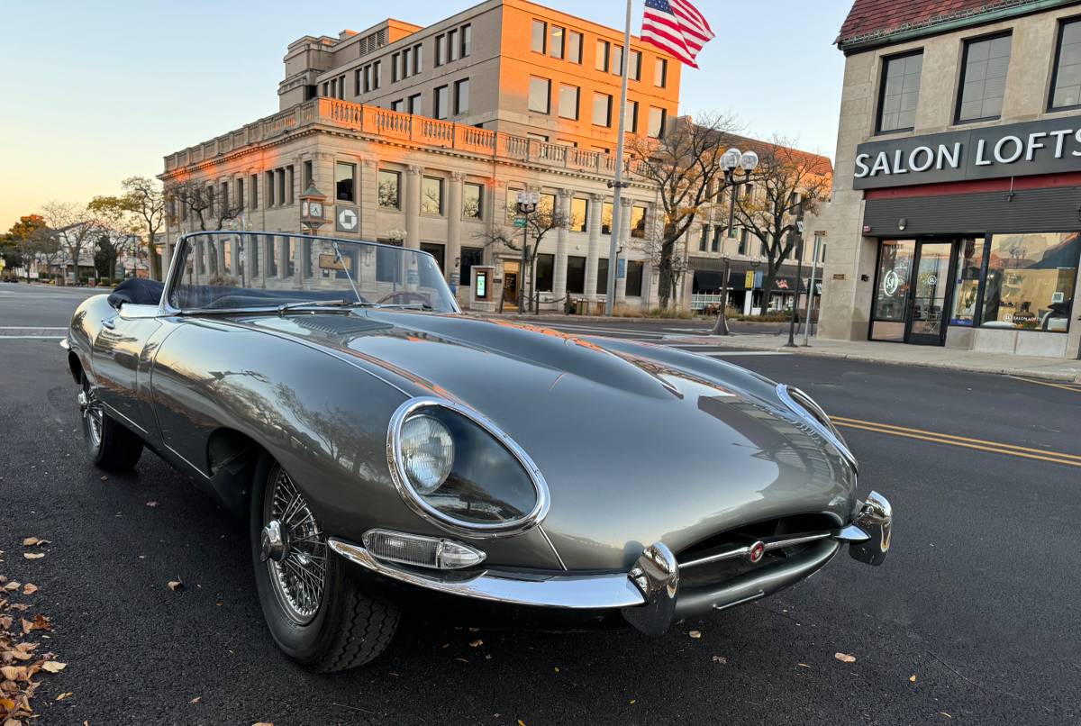 Jaguar-xke-1964-grey-9
