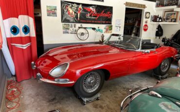 Jaguar-xke-1966-4