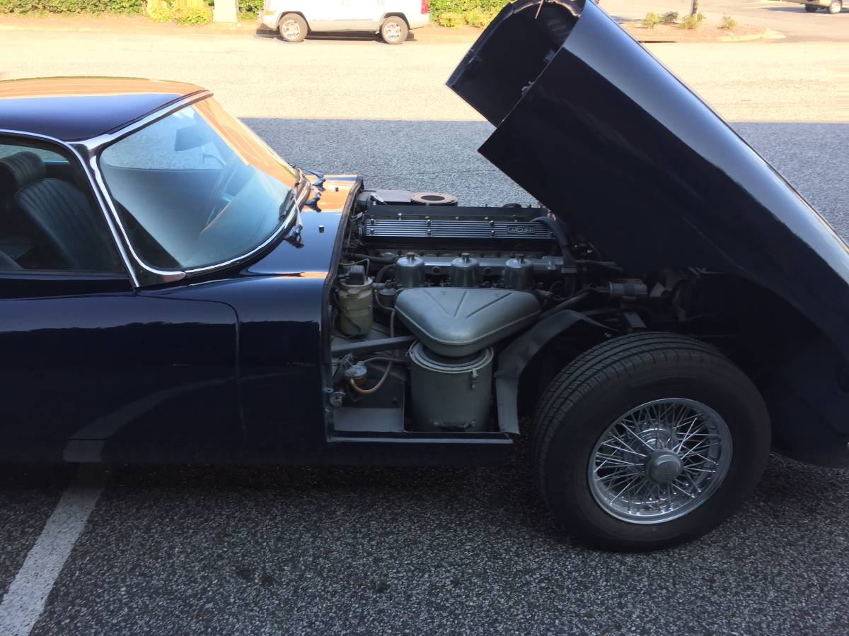 Jaguar-xke-1966-blue-4