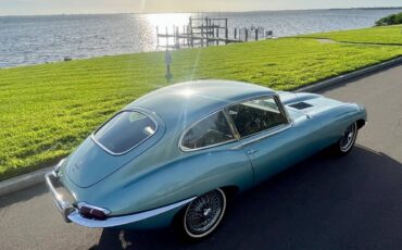 Jaguar-xke-1966-blue-4