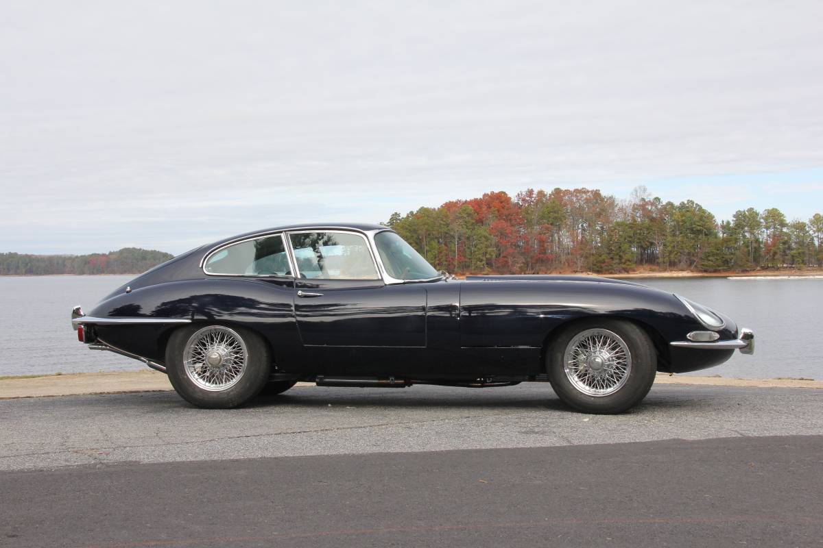 Jaguar-xke-1966-blue-8