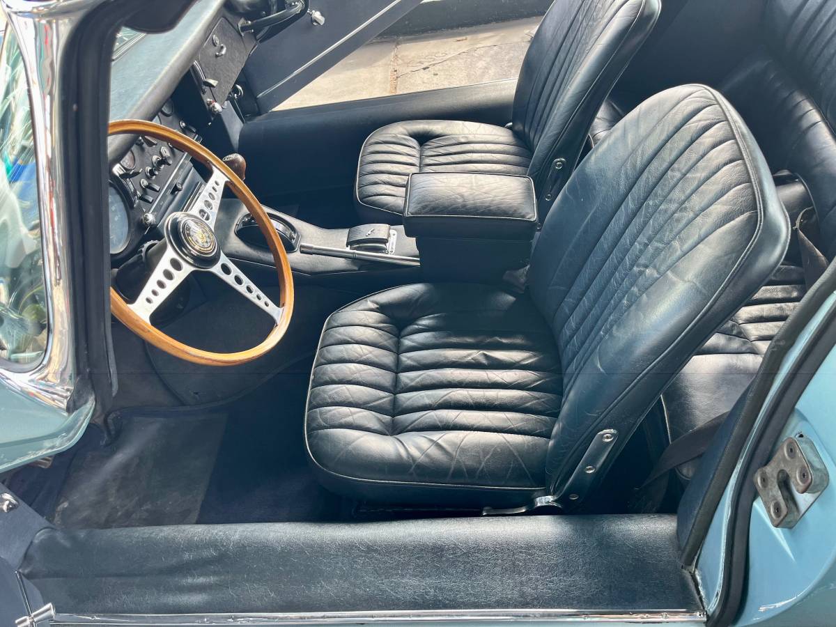 Jaguar-xke-1966-blue-9