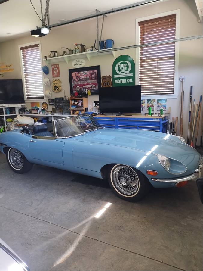 Jaguar-xke-1969-blue-6
