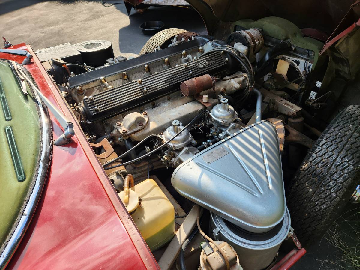 Jaguar-xke-1969-red-4