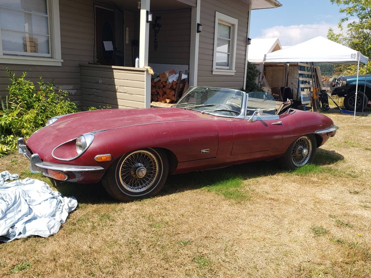 Jaguar-xke-1970-3