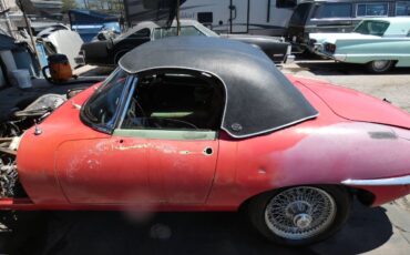 Jaguar-xke-convertible-1969-7