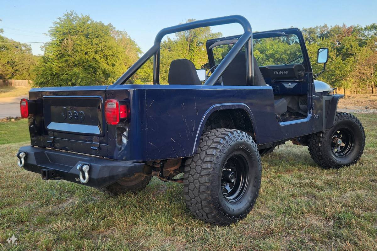 Jeeo-cj8-scrambler-1983-blue-1