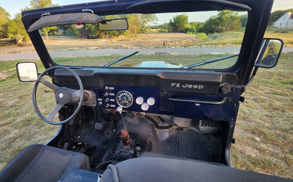 Jeeo-cj8-scrambler-1983-blue-11