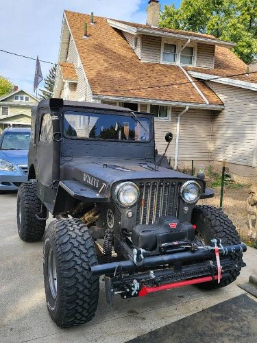 Jeep-1946-Black-4