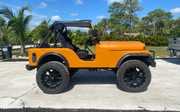 Jeep-1973-orange-1